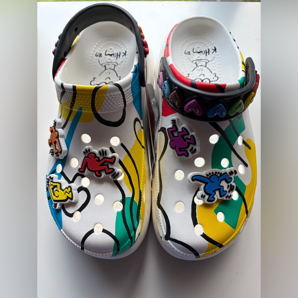 NWT Keith Haring Crocs Mega Crush